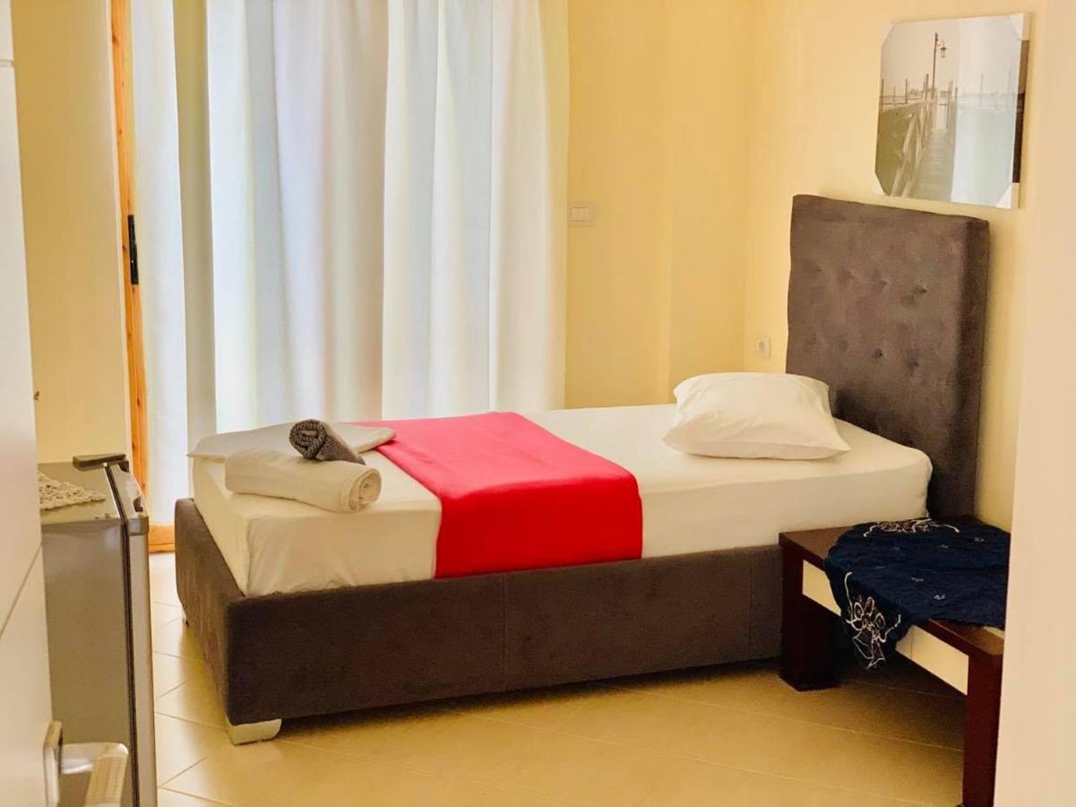 Nova Hotel Ksamil Eksteriør bilde